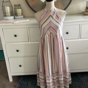 Cute striped dress!